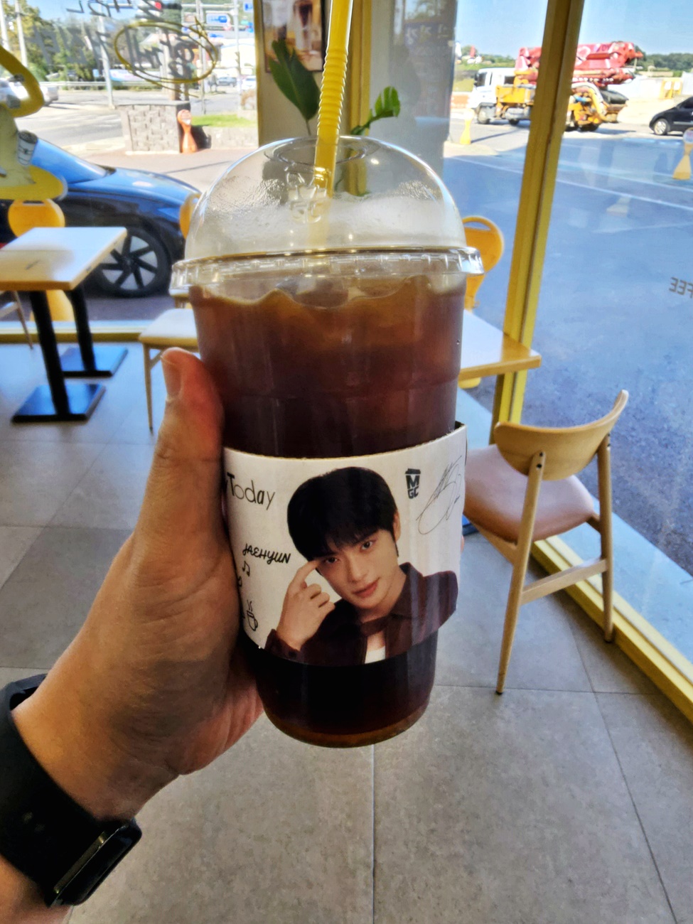 아이스 아메리카노 한 잔